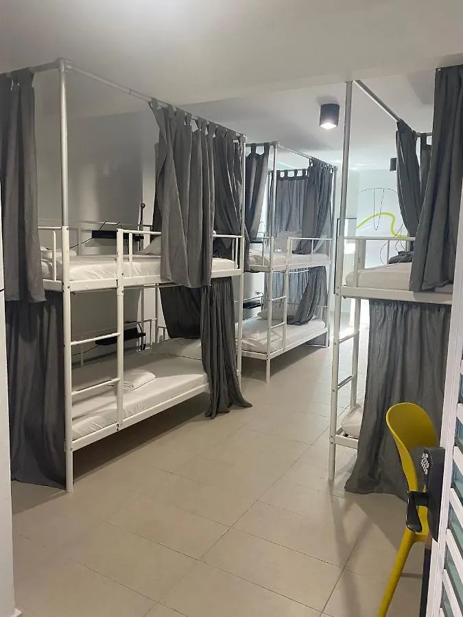 Nomada Beach Hostel- Isla Verde San Juan Porto Rico