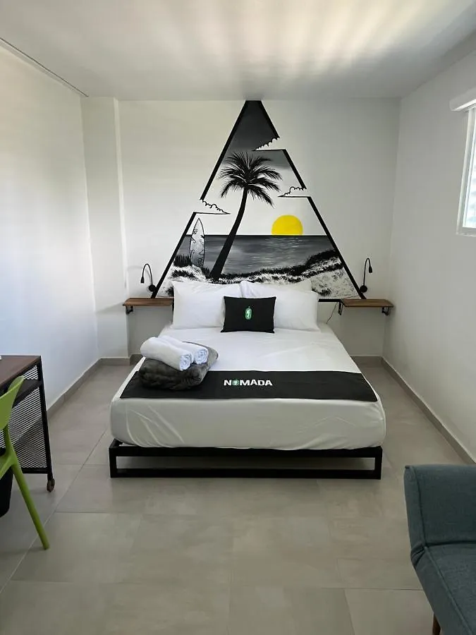 Nomada Beach Hostel- Isla Verde San Juan Albergue
