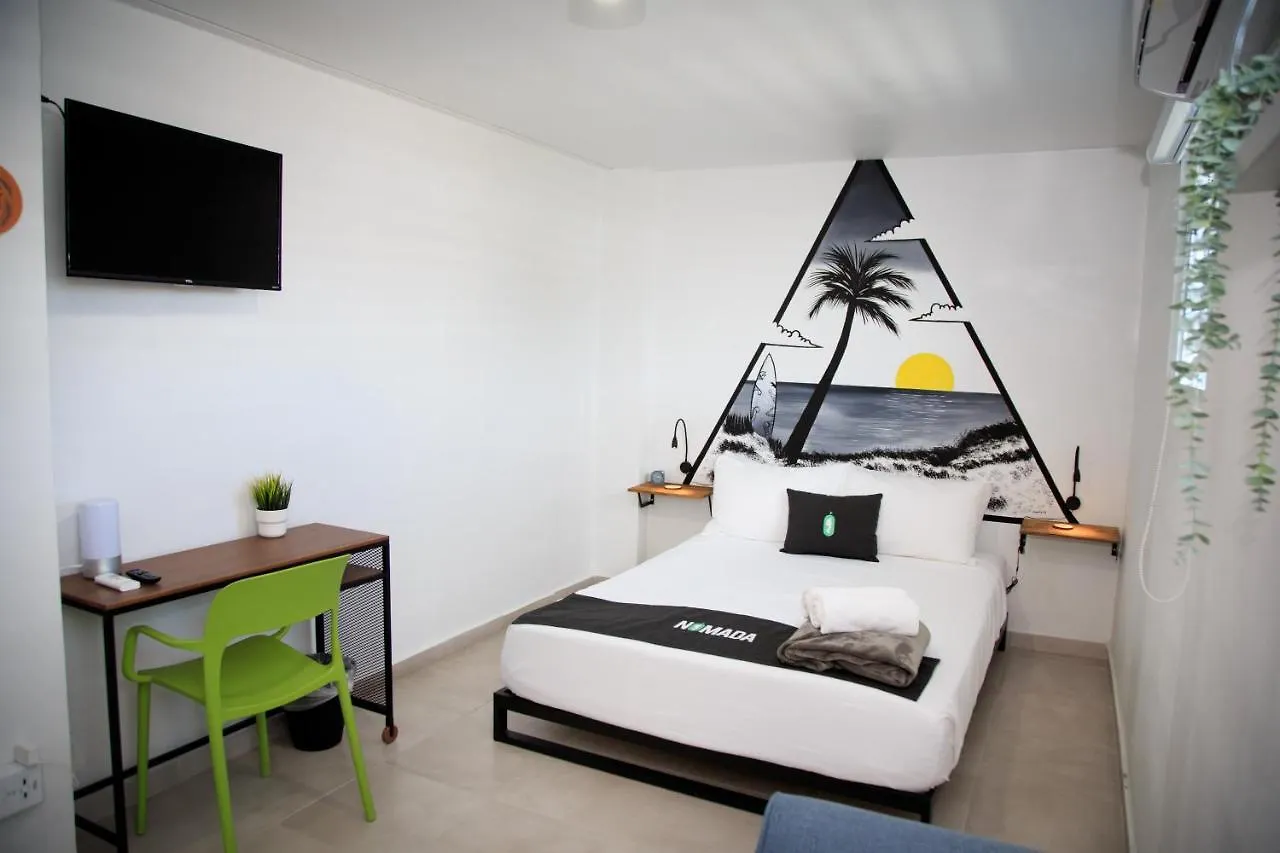 Albergue Nomada Beach Hostel- Isla Verde San Juan